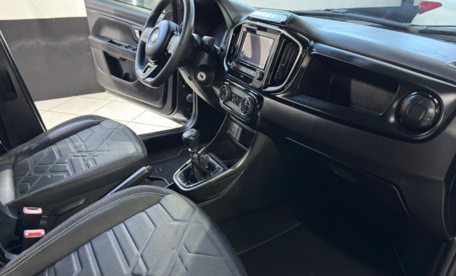 Fiat Strada Volcano 1.3 Flex 8V CD 2023 Flex-2