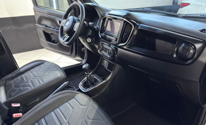 Fiat Strada Volcano 1.3 Flex 8V CD 2023 Flex-6