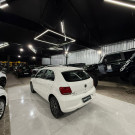 VW - VolksWagen Gol City (Trend)/Titan 1.0 T. Flex 8V 4p 2015 Flex-4