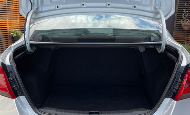 GM - Chevrolet PRISMA Sed. LT 1.4  2019 Flex  UNICO DONO-8