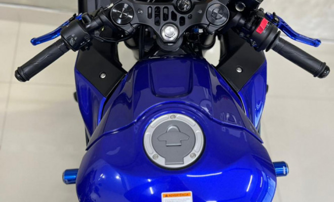 YAMAHA YZF R-3 321/ABS 2024 Gasolina-2