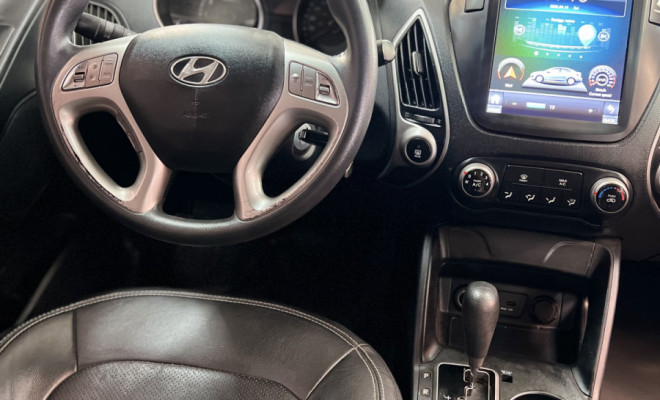 Hyundai ix35 2.0 16V 170cv 2WD/4WD Aut. 2012 Flex-6