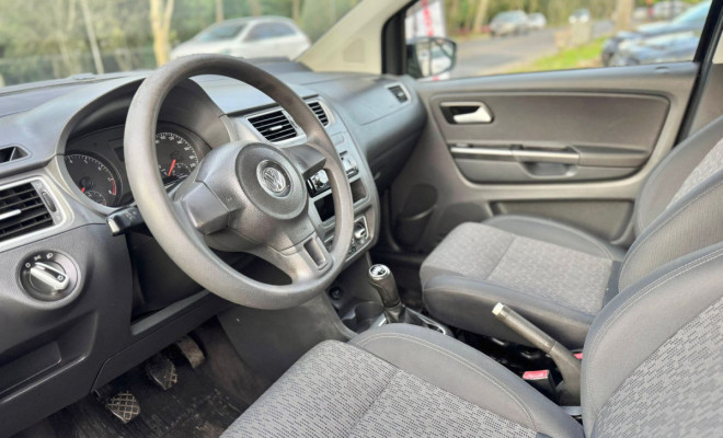VW - VolksWagen Fox 1.0 Mi Total Flex 8V 5p 2014 Flex-5