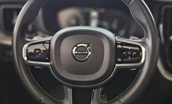 Volvo XC 60 T-8 R-DESIGN 2.0 (Híbrido) 2019 Híbrido-9
