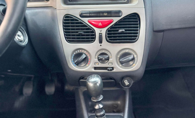 Fiat Palio Celebration 1.0 Fire Flex 8V 4p 2007 Flex-6
