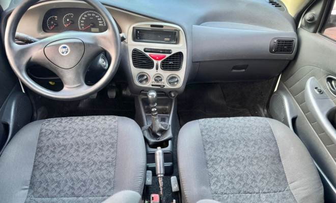 Fiat Palio Celebration 1.0 Fire Flex 8V 4p 2007 Flex-9