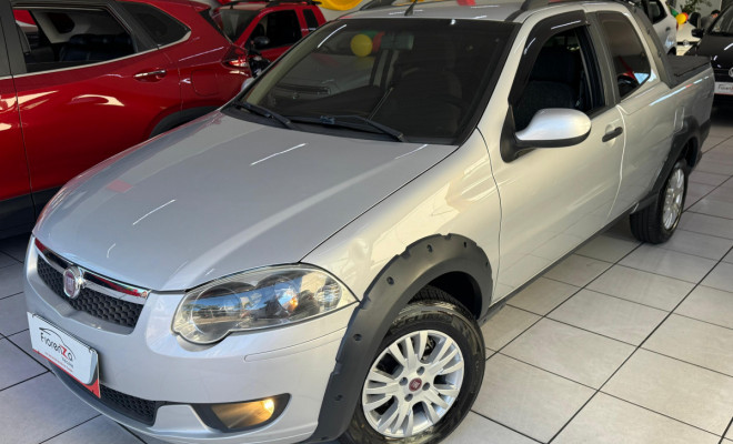 Fiat Strada Trekking 1.6 16V Flex CD 2013 Flex