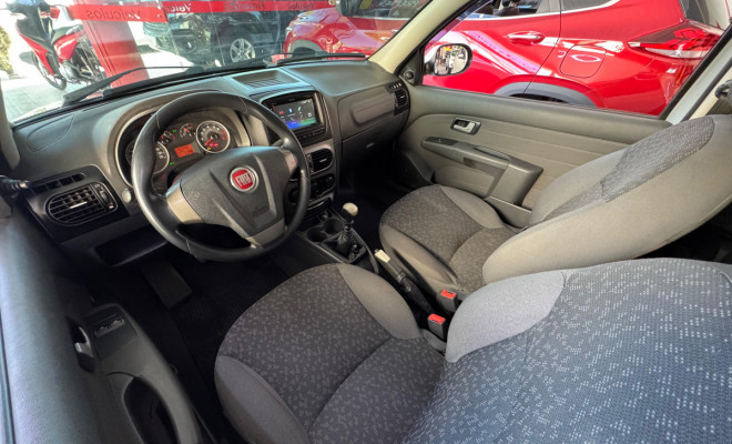Fiat Strada Trekking 1.6 16V Flex CD 2013 Flex-6
