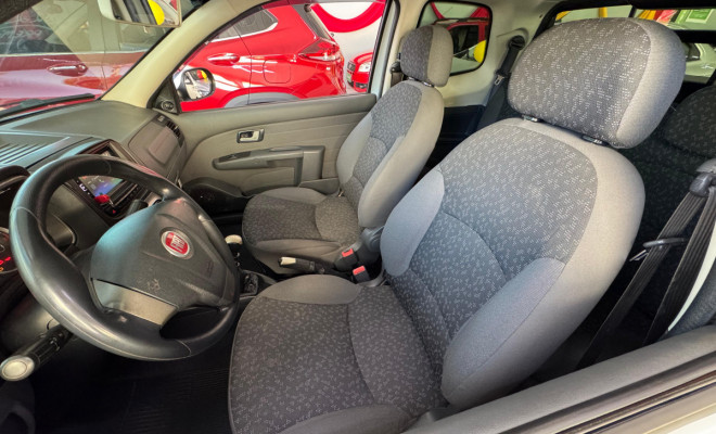 Fiat Strada Trekking 1.6 16V Flex CD 2013 Flex-7