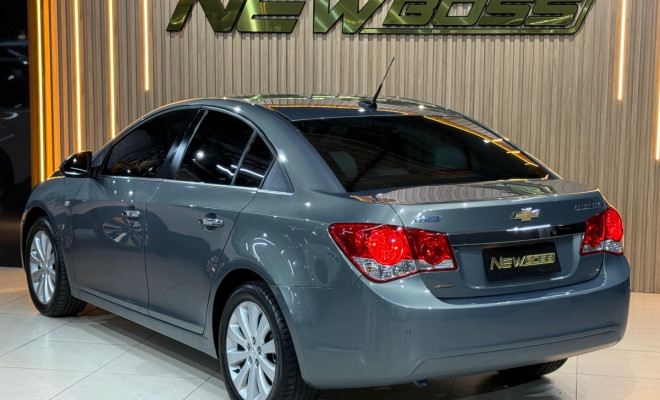 GM - Chevrolet CRUZE LTZ 1.8 16V FlexPower 4p Aut. 2012 Flex-4