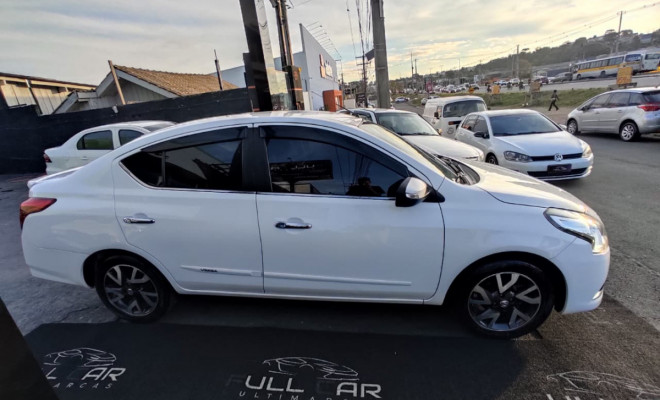 Nissan VERSA UNIQUE 1.6 16V FlexStart 4p Aut. 2017 Flex-13