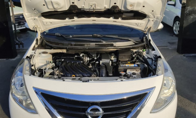 Nissan VERSA UNIQUE 1.6 16V FlexStart 4p Aut. 2017 Flex-4