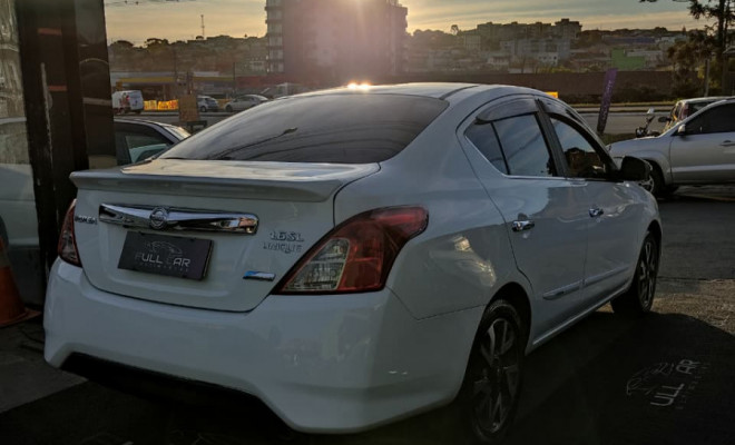 Nissan VERSA UNIQUE 1.6 16V FlexStart 4p Aut. 2017 Flex-2
