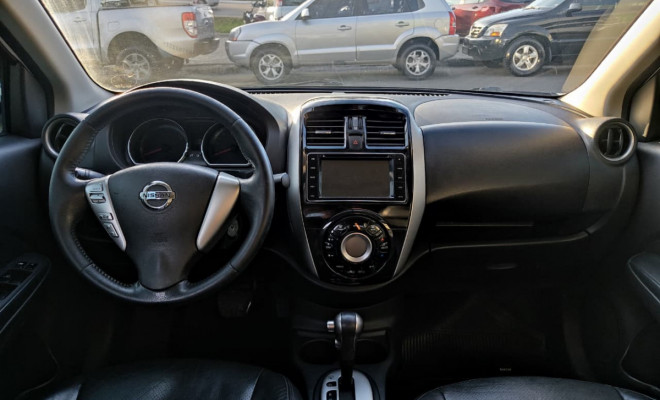 Nissan VERSA UNIQUE 1.6 16V FlexStart 4p Aut. 2017 Flex-7