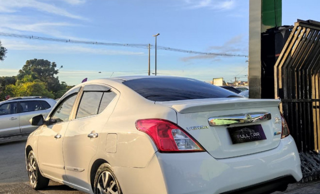 Nissan VERSA UNIQUE 1.6 16V FlexStart 4p Aut. 2017 Flex-1