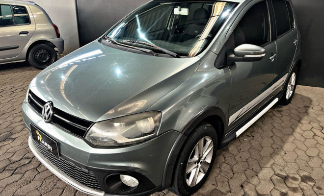 VW - VolksWagen CROSSFOX 1.6 Mi Total Flex 8V 5p 2011 Flex-2