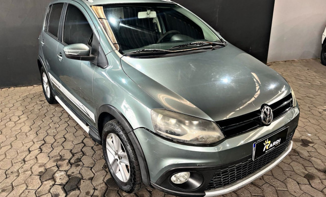 VW - VolksWagen CROSSFOX 1.6 Mi Total Flex 8V 5p 2011 Flex