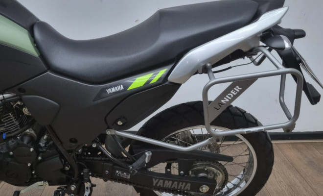 YAMAHA XTZ 250 LANDER CONNECTED 2025 Gasolina-8