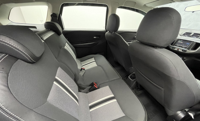 GM - Chevrolet SPIN ACTIV 1.8 8V Econo. Flex 5p Aut. 2016 Flex-7