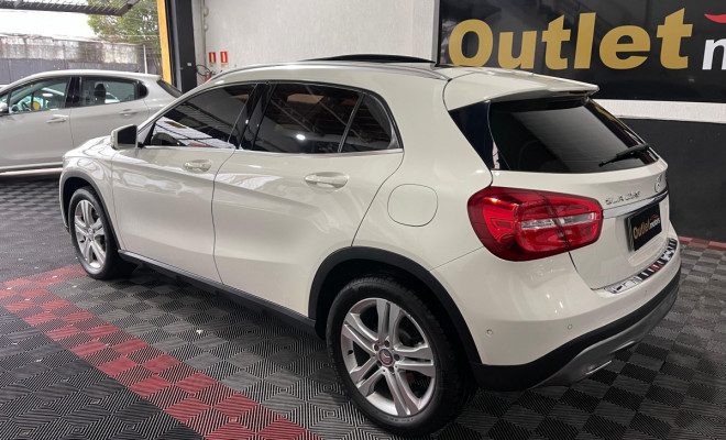 Mercedes-Benz GLA 250 Enduro 2.0 TB 16V 211cv Aut. 2016 Gasolina-0