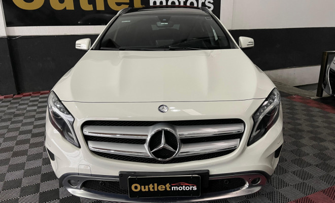 Mercedes-Benz GLA 250 Enduro 2.0 TB 16V 211cv Aut. 2016 Gasolina-3