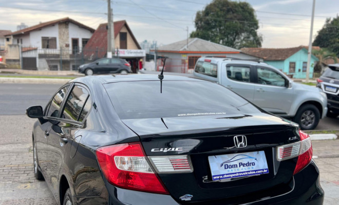Honda Civic Sed. LXL/LXL SE 1.8 Flex 16V Mec. 2012 Flex-3