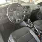 VW - VolksWagen JETTA Comfortline 2.0 T.Flex 8V 4p Tipt. 2012 Flex-2