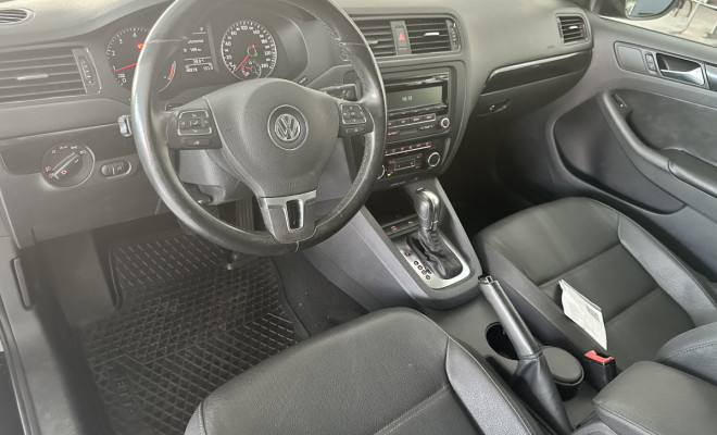 VW - VolksWagen JETTA Comfortline 2.0 T.Flex 8V 4p Tipt. 2012 Flex-9