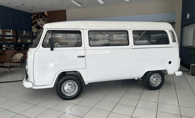 VW - VolksWagen Kombi Standard 1.4 Mi Total Flex 8V 2013 Flex-2