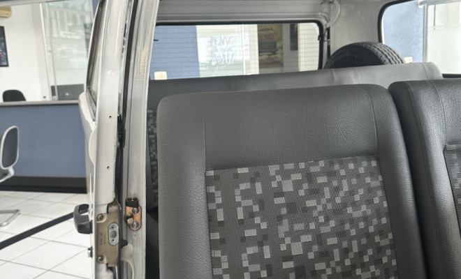 VW - VolksWagen Kombi Standard 1.4 Mi Total Flex 8V 2013 Flex-14