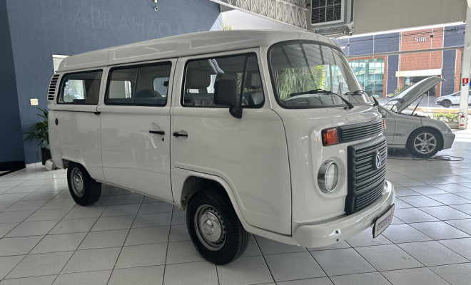 VW - VolksWagen Kombi Standard 1.4 Mi Total Flex 8V 2013 Flex-0