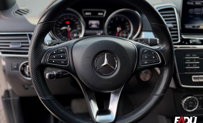 Mercedes-Benz GLE-400 Coupe High. 4MATIC 3.0 V6  Aut. 2019 Gasolina-4