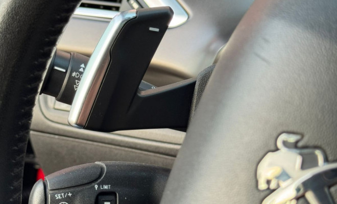 Peugeot 2008 Griffe 1.6 Flex 16V 5p Aut. 2016 Flex-12