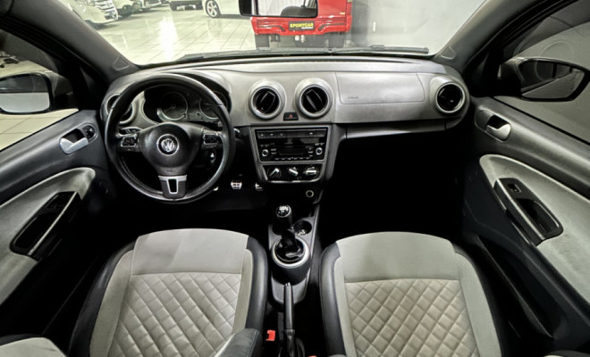 VW - VolksWagen VOYAGE Evidence 1.6 Total Flex 8V 4p 2015 Flex-2