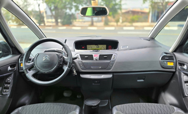 Citroën C4 Picasso/Pic. La Luna 2.0 16V  Aut. 2012 Gasolina-8