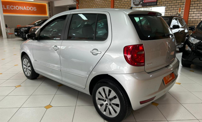 VW - VolksWagen Fox 1.0 Mi Total Flex 8V 5p 2013 Flex-4