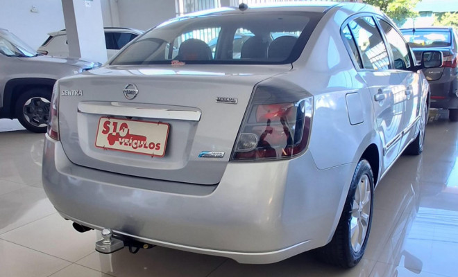 Nissan Sentra 2.0/ 2.0 Flex Fuel 16V Aut. 2013 Flex-2