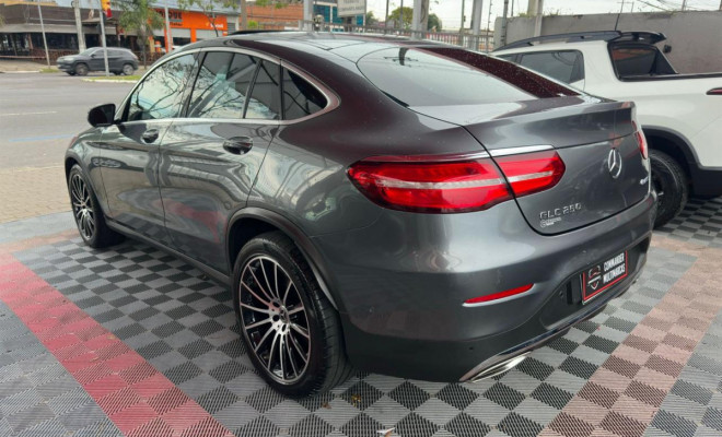 Mercedes-Benz GLC 250 Coupe Highway 4MATIC 2.0 TB Aut. 2018 Gasolina-0