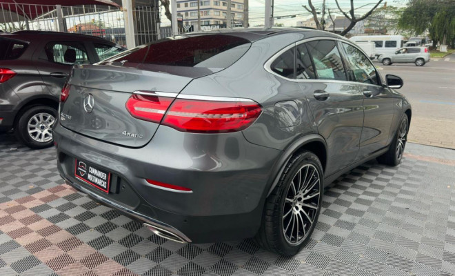 Mercedes-Benz GLC 250 Coupe Highway 4MATIC 2.0 TB Aut. 2018 Gasolina-1