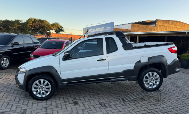 Fiat Strada Adventure 1.8/ 1.8 LOCKER Flex CE 2014 Flex-17