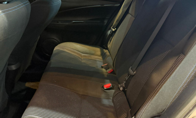 Toyota YARIS XL Live Sedan 1.5 Flex 16V 4p Aut. 2022 Flex-9