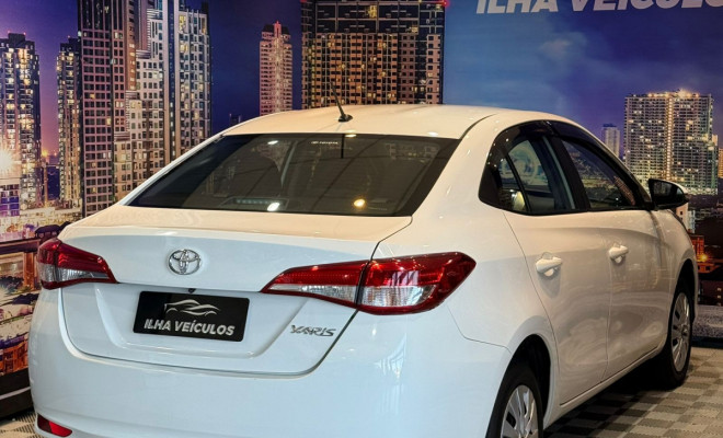 Toyota YARIS XL Live Sedan 1.5 Flex 16V 4p Aut. 2022 Flex-11