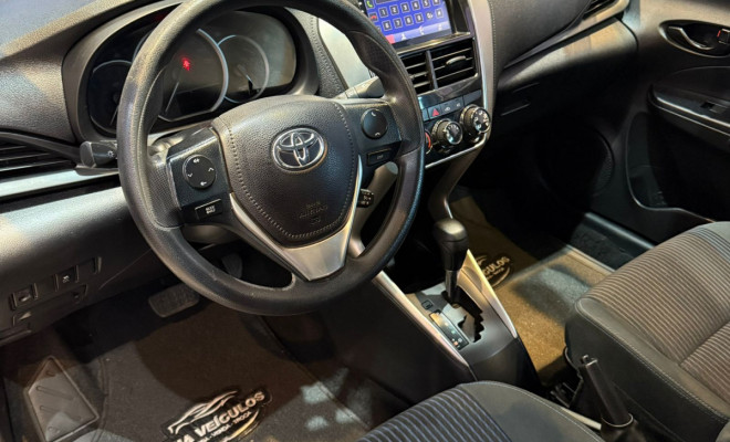 Toyota YARIS XL Live Sedan 1.5 Flex 16V 4p Aut. 2022 Flex-3