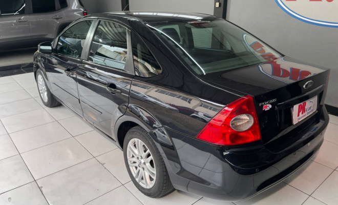 Ford Focus Sed. TI./TI.Plus 2.0 16V Flex  Aut 2013 Flex-1