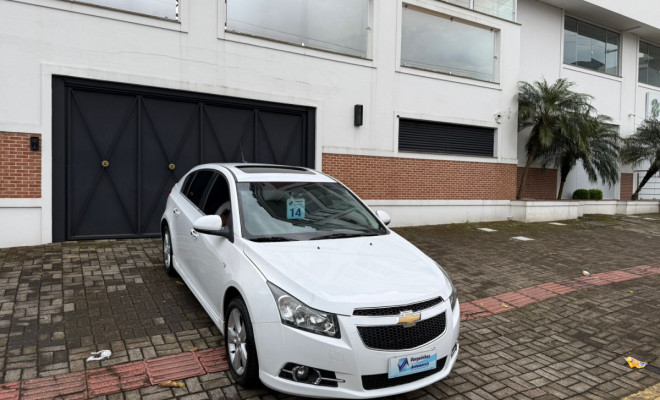 GM - Chevrolet CRUZE HB Sport LTZ 1.8 16V FlexP. 5p Aut 2014 Flex-0