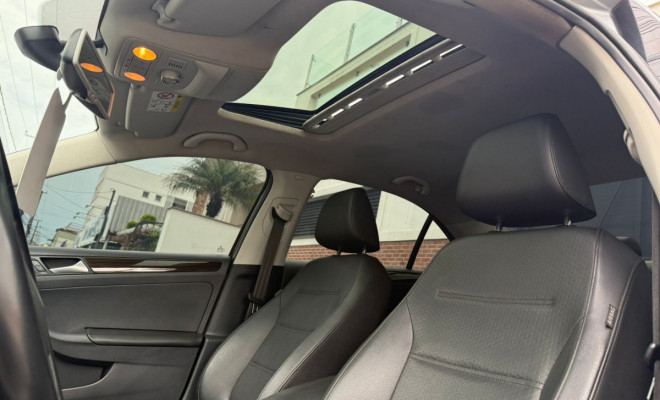 VW - VolksWagen JETTA Comfortline 2.0 T.Flex 8V 4p Tipt. 2016 Flex-9