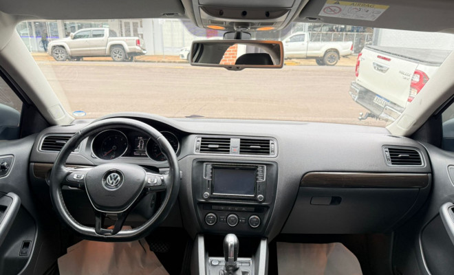 VW - VolksWagen JETTA Comfortline 2.0 T.Flex 8V 4p Tipt. 2016 Flex-5