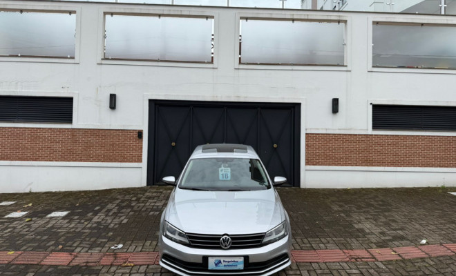 VW - VolksWagen JETTA Comfortline 2.0 T.Flex 8V 4p Tipt. 2016 Flex