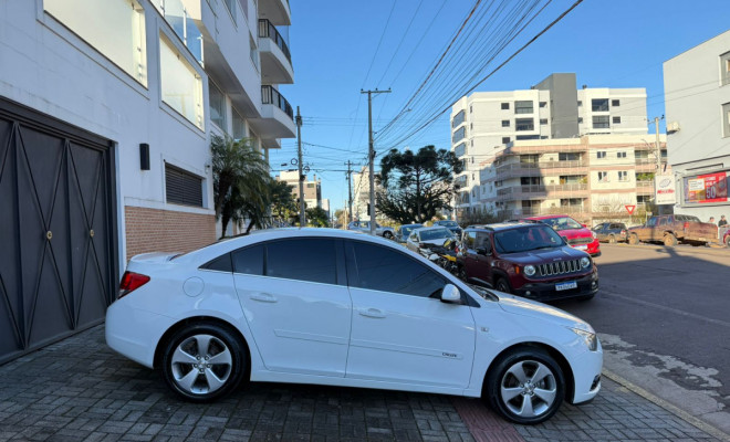 GM - Chevrolet CRUZE LT 1.8 16V FlexPower 4p Mec. 2014 Flex-2