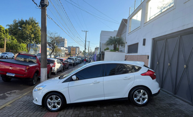 Ford Focus 1.6 S/1.6 SE Flex 16v 5p Aut 2015 Flex-2